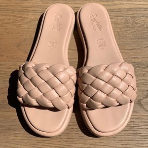 Seychelles flats